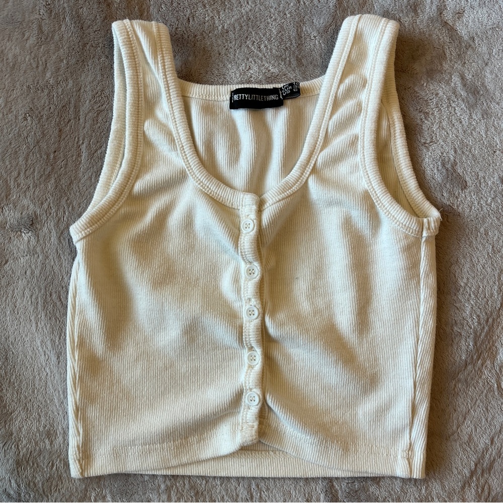 PrettyLittleThing cropped button up tank